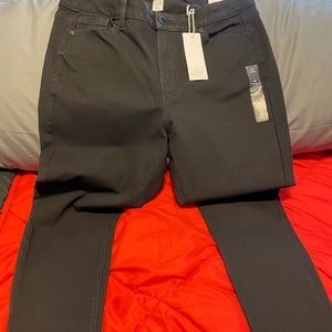 Lane Bryant High Rise Ultimate Stretch Skinny Jeans. Size 14P